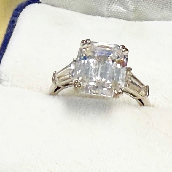 7.20 ctw ASSCHER CUT SIMULATED DIAMOND & STERLING SILVER RING, SIZE 8, ELIZABETH - Picture 7 of 10